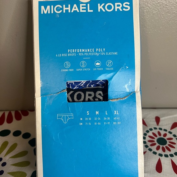 NWT Michael Kors Men's Low Rise Briefs Performance Poly Small 4-Pack Black/Navy - Picture 5 of 6